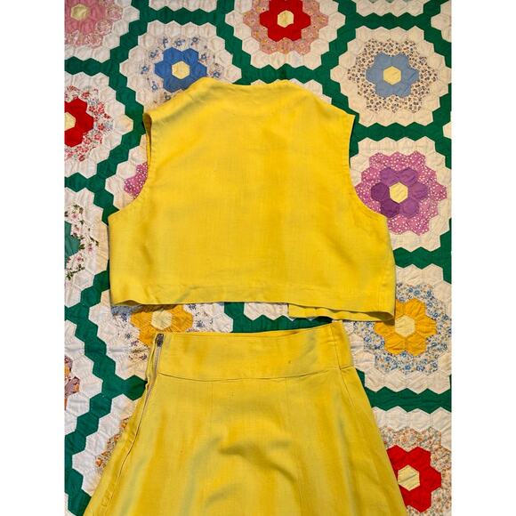 Vintage 1940s Vest & Skirt Set Butter Yellow Cotton Wounded Bird AS IS - Picture 16 of 16
